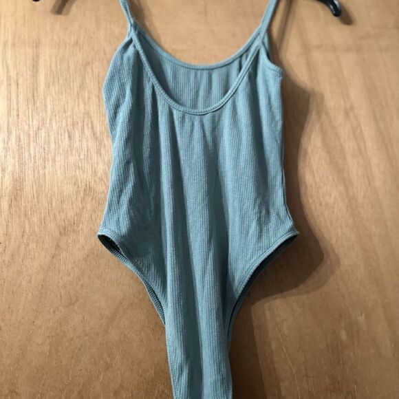 SHEIN Ribbed Thin Strap Seamfoam Green Bodysuit Size Large - Picture 5 of 7